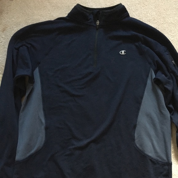 Champion Quarter Zip - Picture 1 of 1